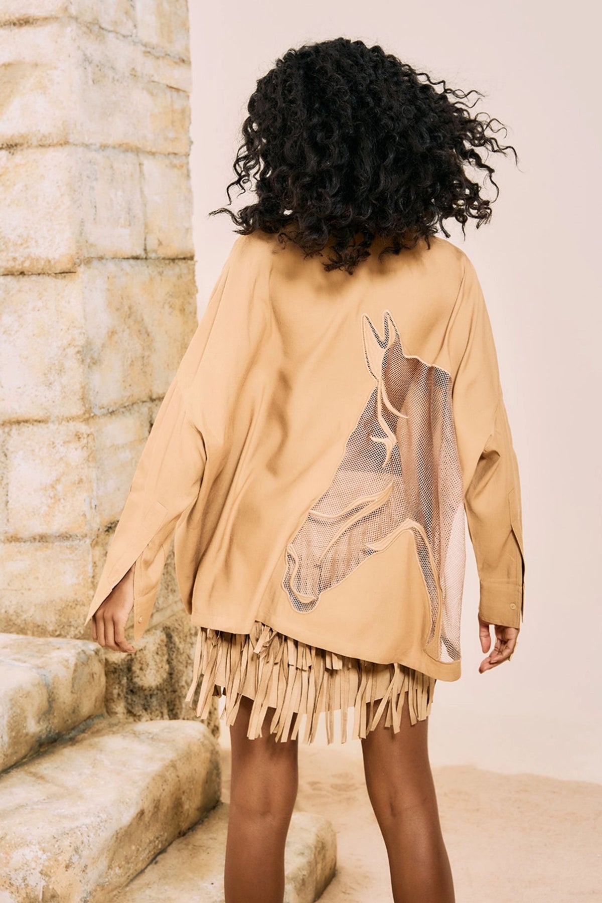 Camisa Oversize Premium con Estampa en la Espalda