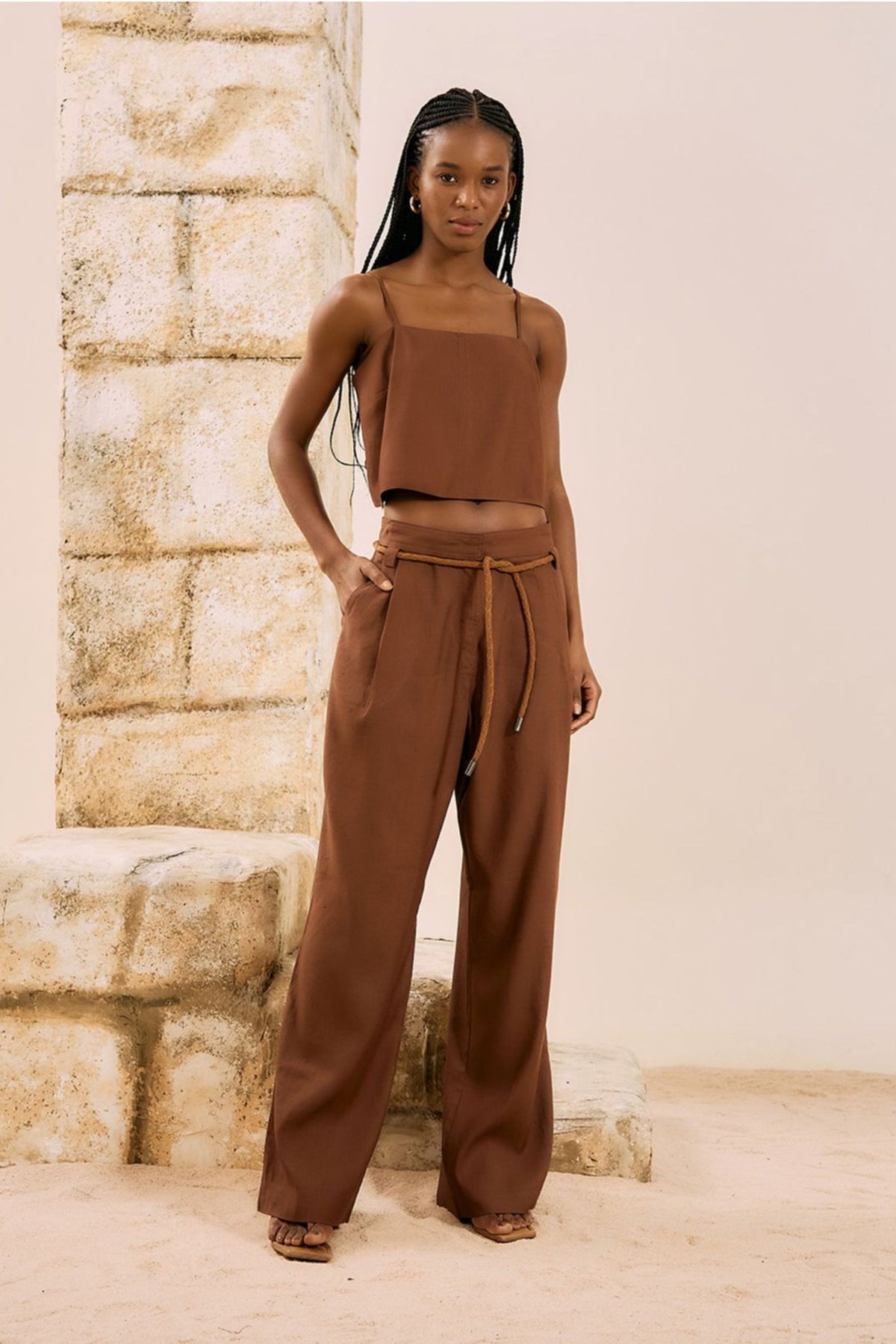 Conjunto Blusa y Pantalón Sastre Marrón