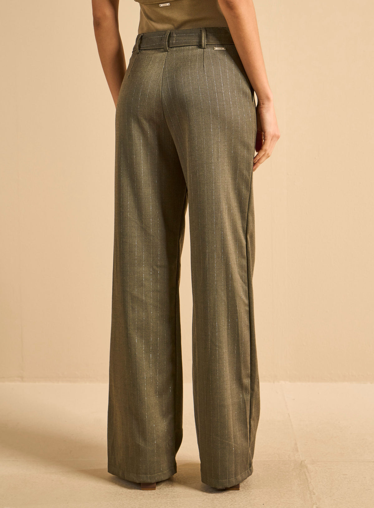 Pantalón de Sastrería Femenino Rayado Metalizado Forum