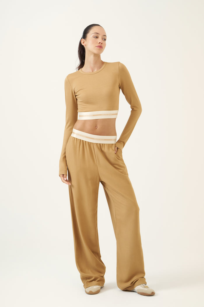 Pantalón Wide Leg con Cintura Elástica Colcci Sport