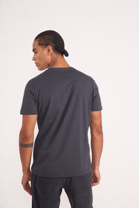 Camiseta Hombre Cuello V Colcci