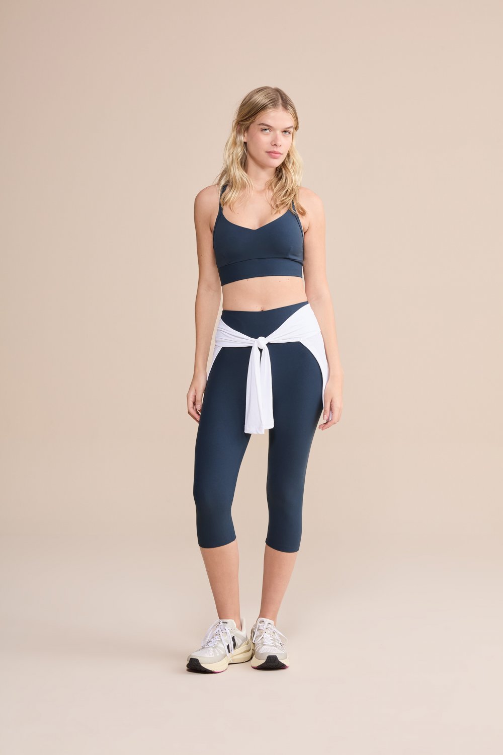 Hip Cover Action White