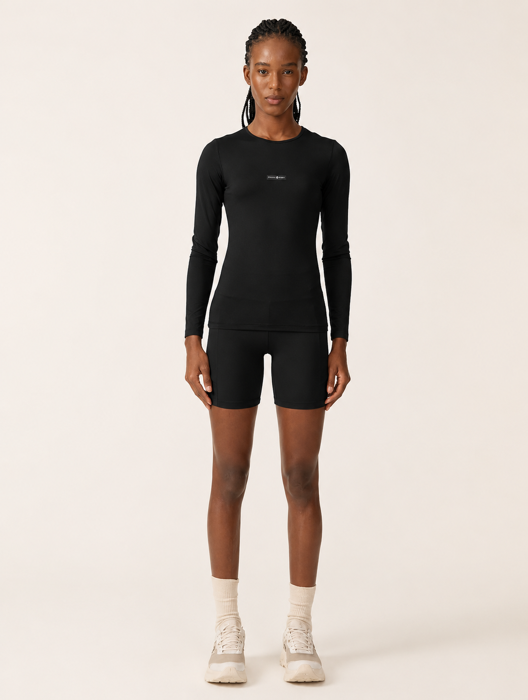 Blusa Deportiva Manga Larga Ajustada Colcci Sport Negro
