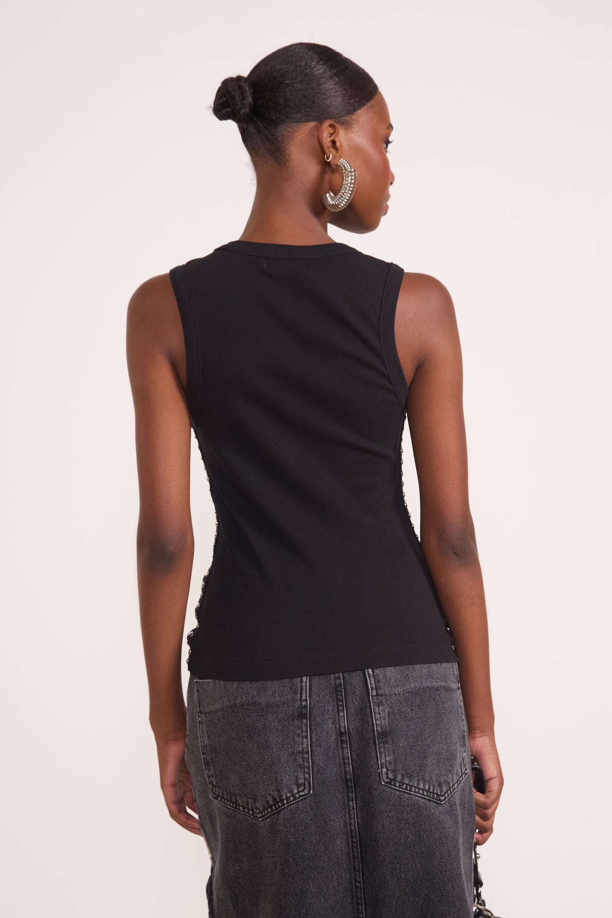 Blusa Musculosa Canalé con Eyelets Colcci Rebel