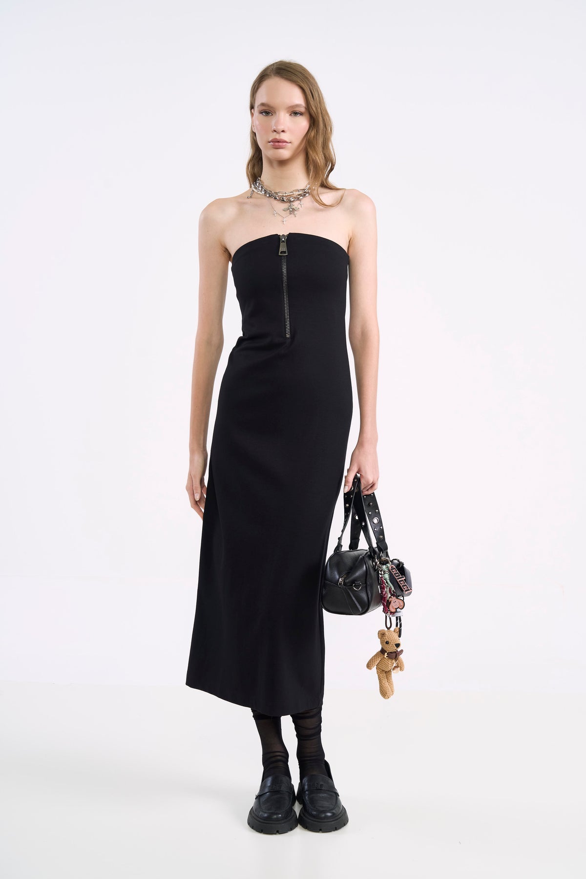 Vestido Midi Strapless con Cierre Frontal Colcci