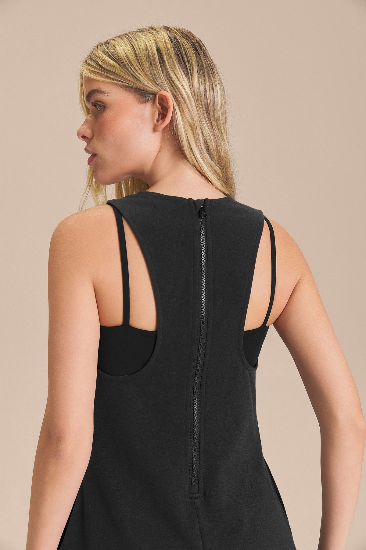 Enterito Largo LIVE! Balloon Jog Jumpsuit Mujer