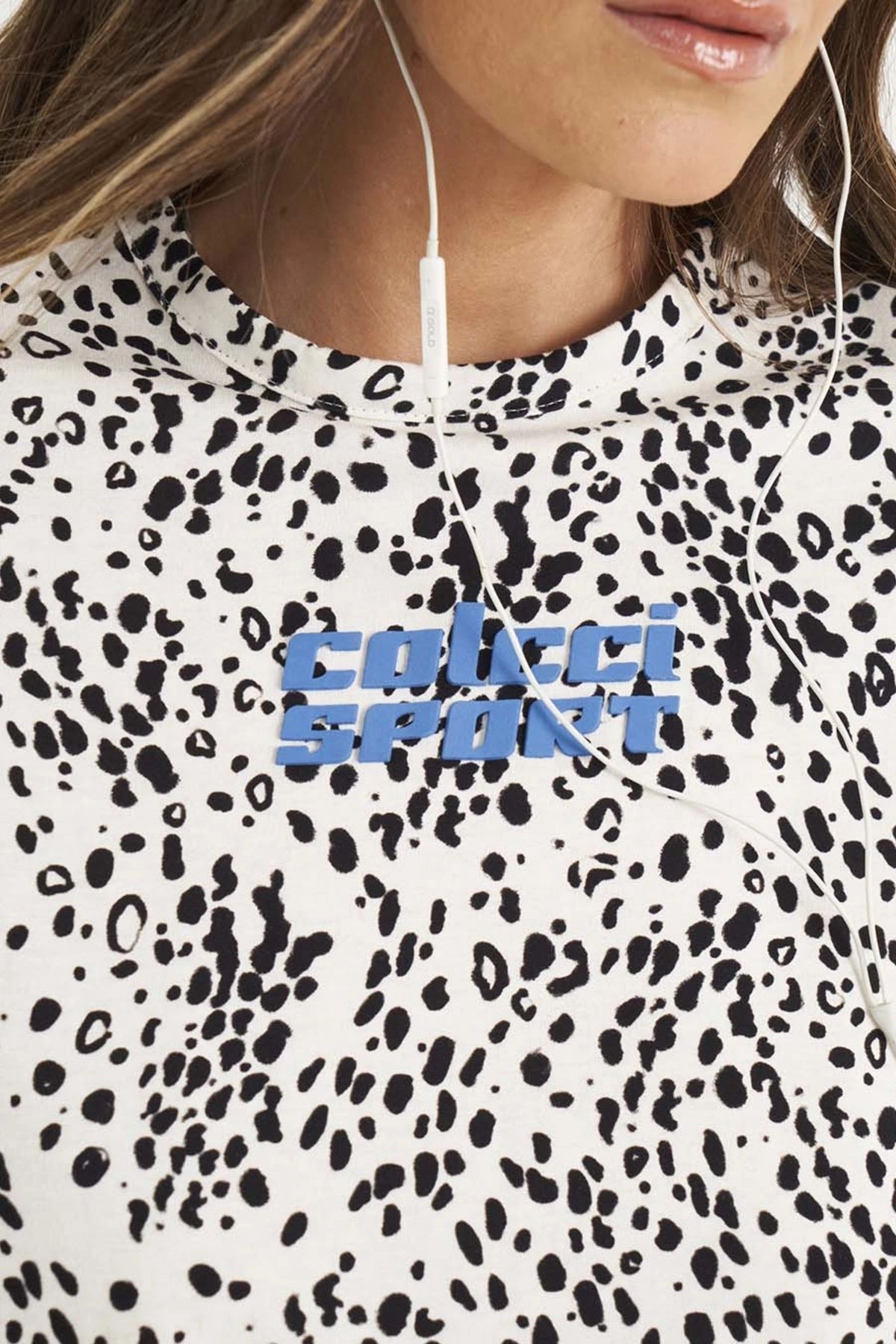 Camiseta Feminina Loose Cropped Estampada – COLCCI SPORT – HARMONY – Primavera 26