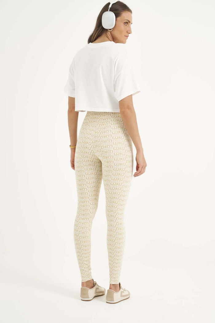 Camiseta Feminina Loose con Escote en V Cropped – COLCCI SPORT – HARMONY