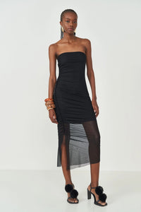 Vestido de Tule con Fruncido Lateral