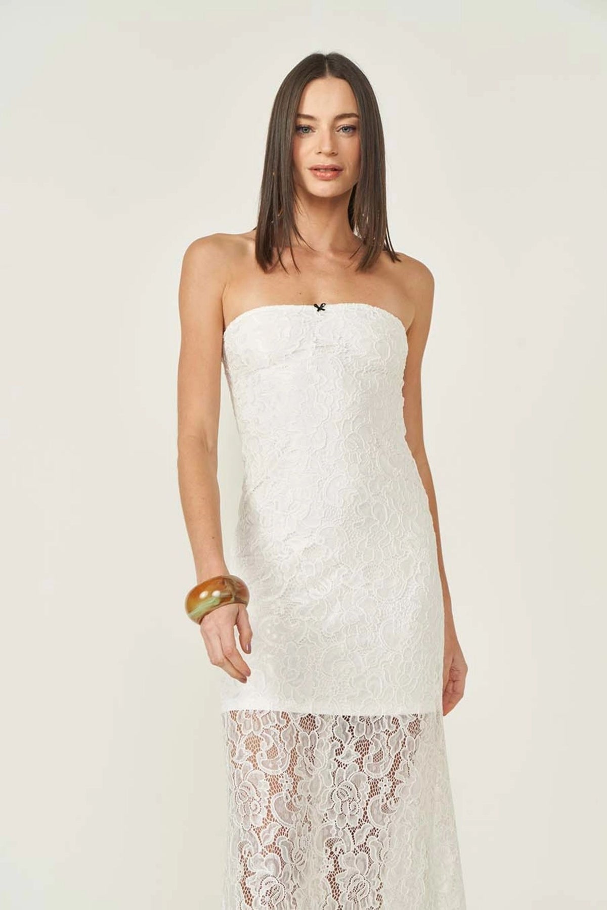 Vestido de Renda Slim Midi