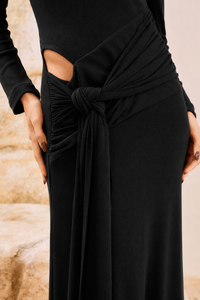 Vestido Largo con Recorte Cut Out Negro
