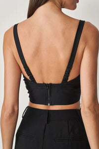 Top Corto Ajustado con Detalle Envasado