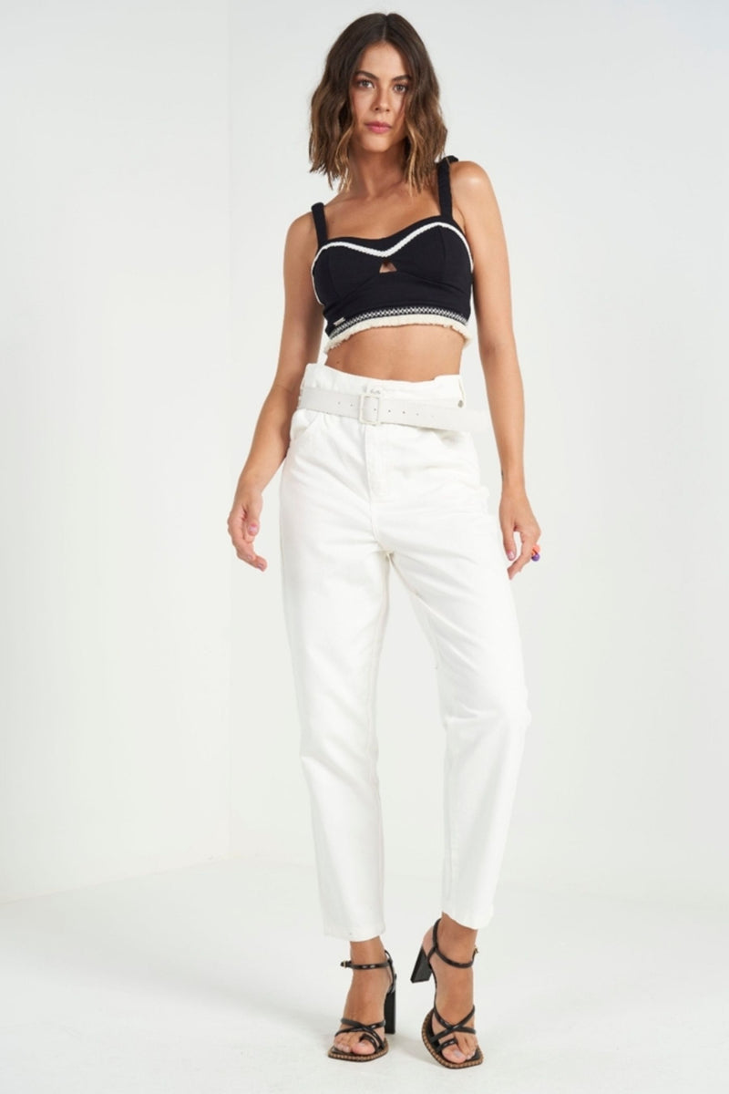 Pantalón Jeans de Sarja Joana con Cinturón de Colcci