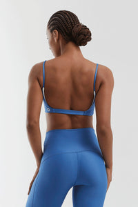 Top Beach Tenis Nebula Reversible Azul Titan / Blanco