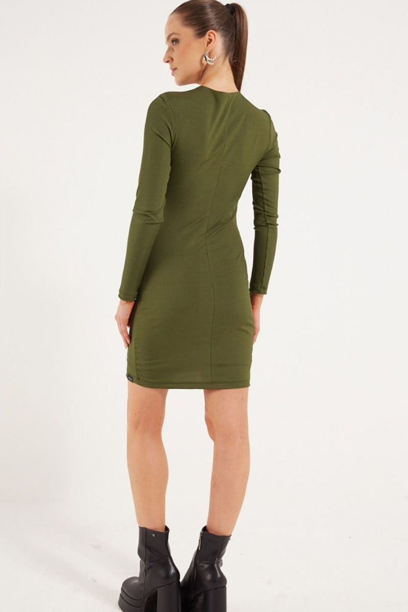 Vestido Canelado con Recortes Sport Style