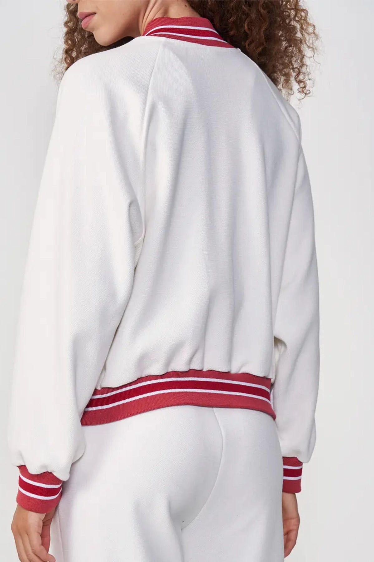 Chaqueta Femenina Loose con Detalle en Rayas