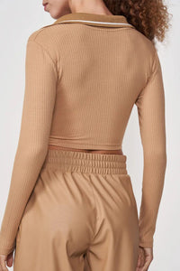 Blusa Femenina Slim con Cuello en V – Beige – Colcci Sport