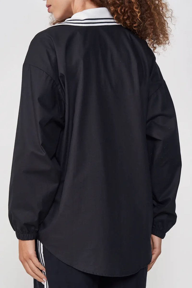 Camisa Femenina Oversized con Cuello Contrastante – Negro – Colcci Sport