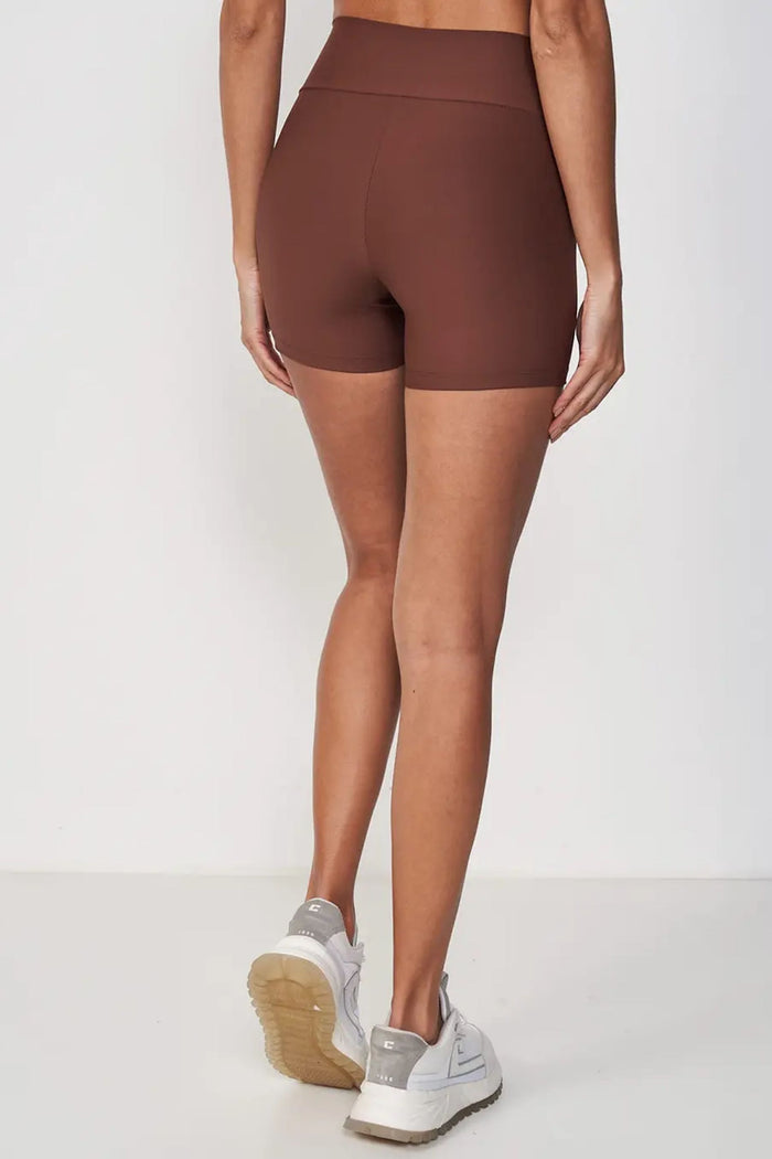Bermuda Performance Velocity Fit – Marrón Beaten Brown - Colcci Sport