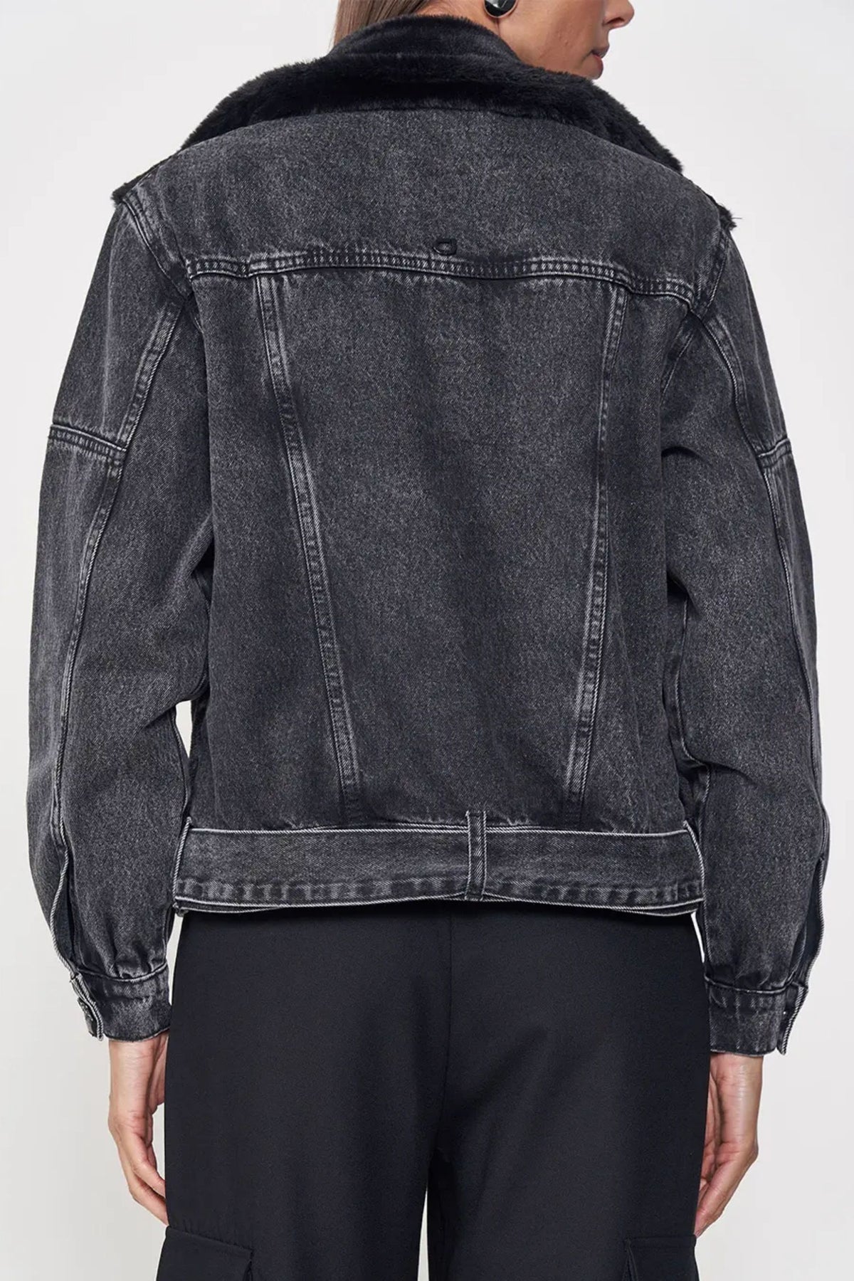 Chaqueta Jeans con Detalle de Ecopiel – Colcci