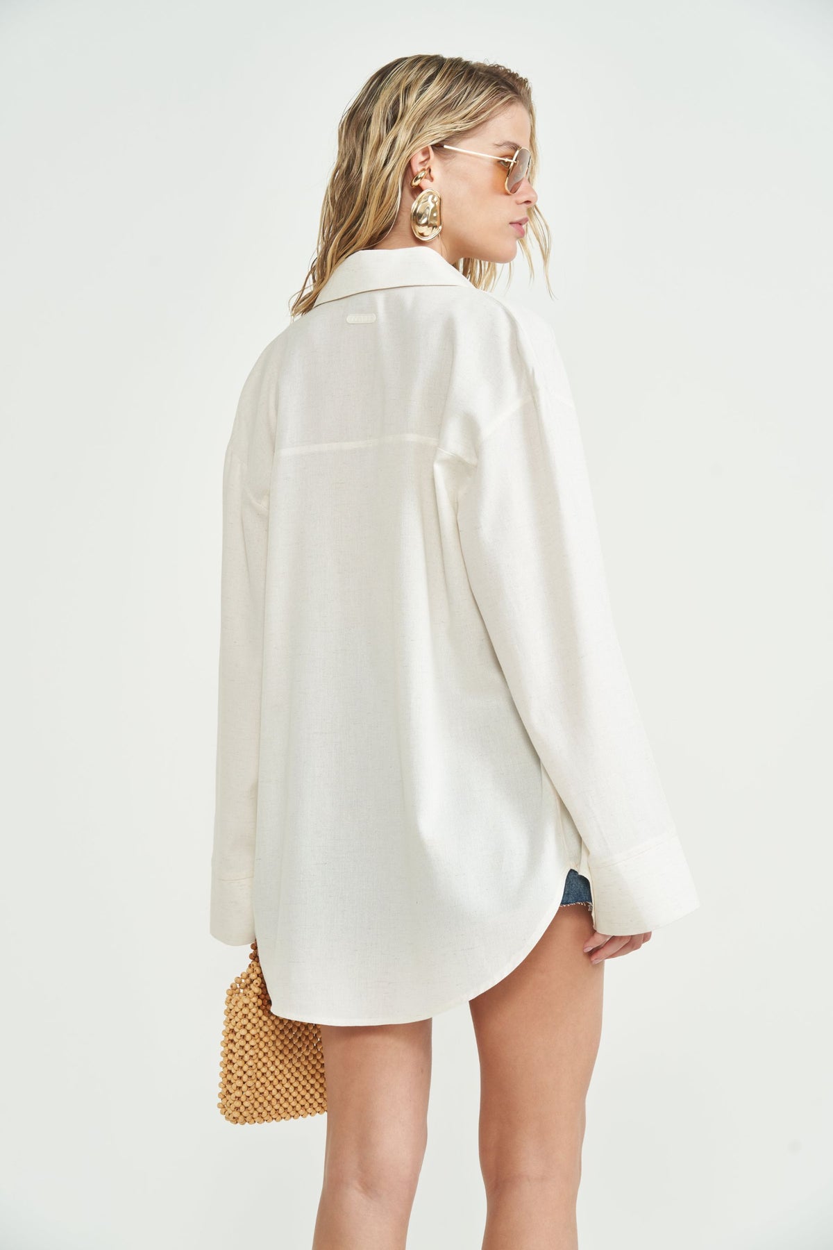 Camisa Feminina Loose de Linho Off White - Colcci Sport