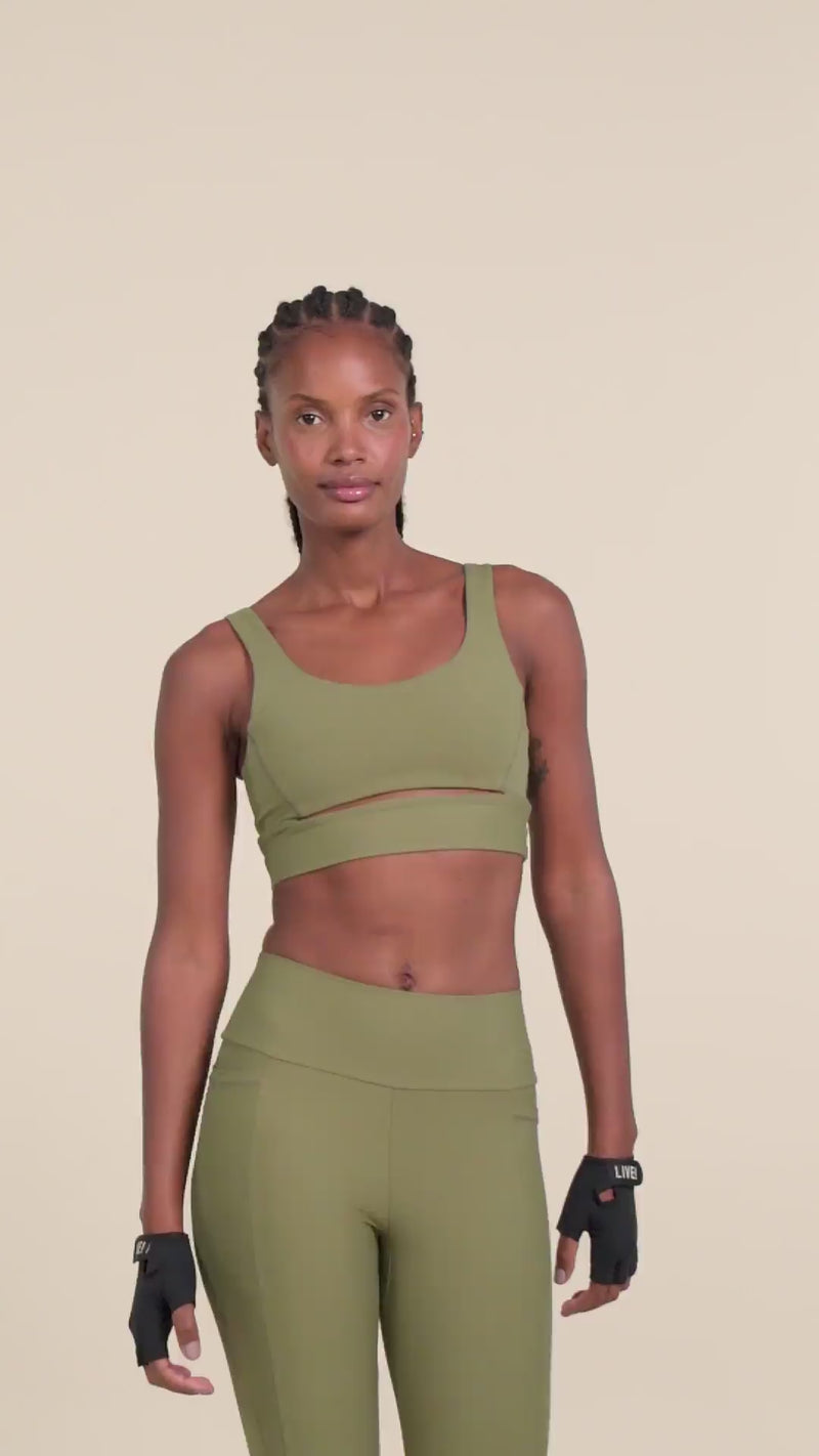 Top Deportivo Cut Out Fit Green Olive
